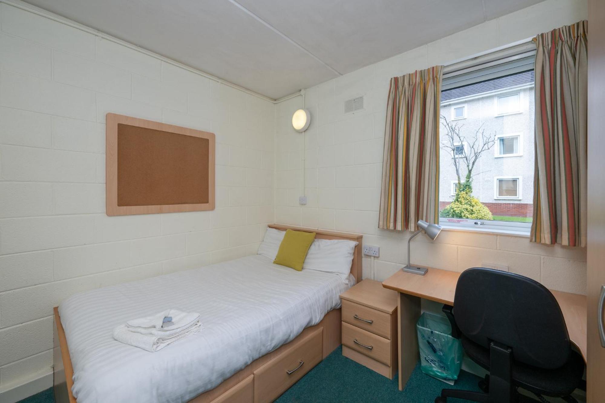 Castlewhite - Ucc Summer Beds คอร์ก ภายนอก รูปภาพ